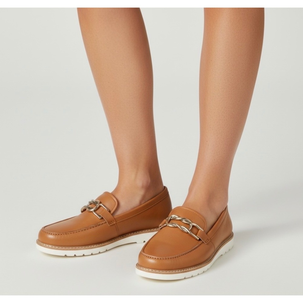 Talbots Womens Cognac Brown Leather Chain Link Lug Sole Loafers Size 8M